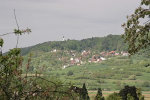 Foto Kapelle auf einem Hügel in der Fränkischen Schweiz